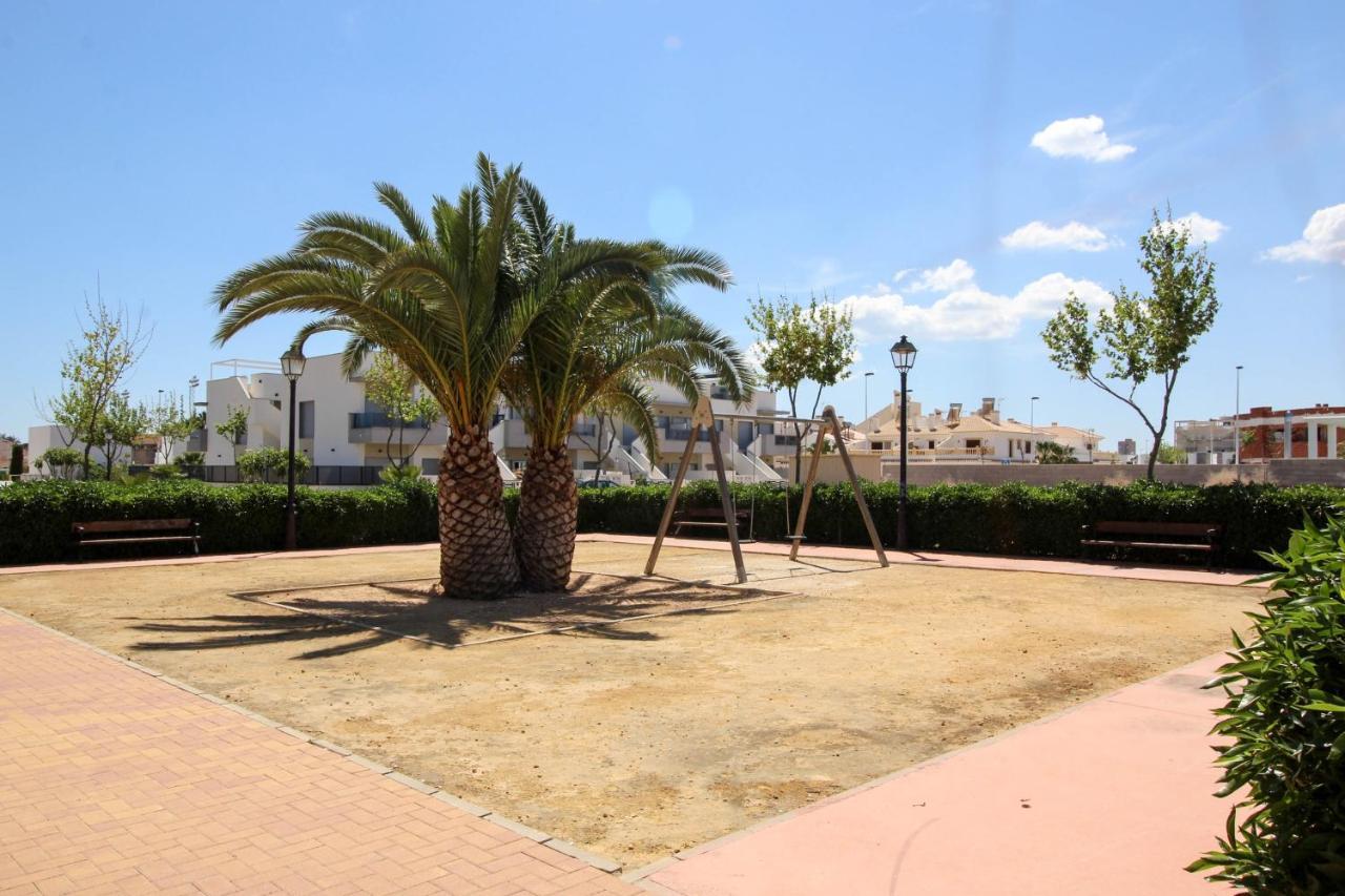 הוילה סן פדרו דל פינטר Townhouse Casa Champis מראה חיצוני תמונה